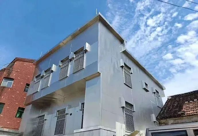 【爆笑】儿子刚出生时因为太帅在网上引起轰动,大家都说长大会变丑,没想到他现在长这样...(组图) - 20