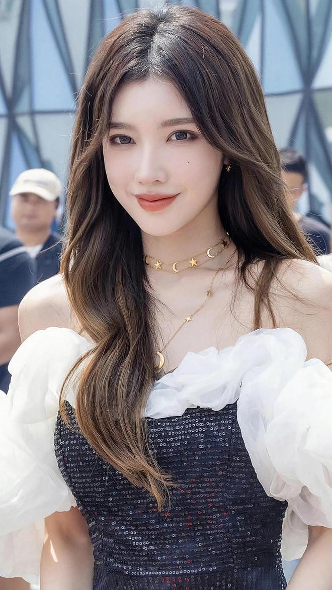 32岁知名女星巴黎遇破窗抢劫，同行人受伤，现场画面曝光（视频/组图） - 2