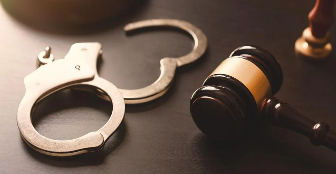 2华男涉嫌跨国诈骗团伙被捕！专盯老年人，涉案金额超20万美元（组图） - 3