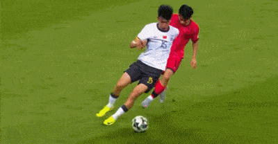 东亚杯：国足0-3韩国，交手已6连败！全场0射正，朱辰杰失误双响（组图） - 13