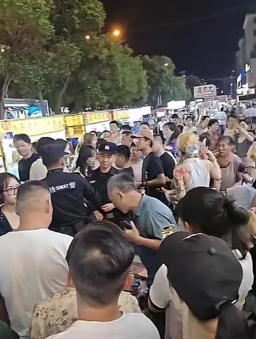 安徽女子刮中百万大奖遭摊主夺票？官方最新回应（视频/组图） - 2
