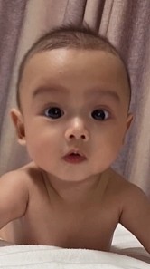【爆笑】儿子刚出生时因为太帅在网上引起轰动,大家都说长大会变丑,没想到他现在长这样...(组图) - 2