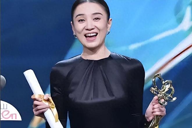 知三当三、陪睡上位、和五婚导演恋爱，宋佳的这些标签哪个是真的（组图） - 20