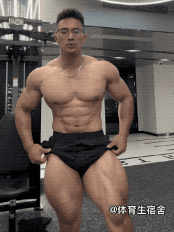 【帅哥】这位肌肉教练竟因太大而遭嫌弃,网友:我要我要(组图) - 39