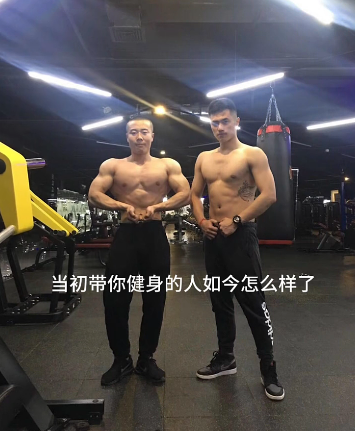 【帅哥】这位肌肉教练竟因太大而遭嫌弃,网友:我要我要(组图) - 23