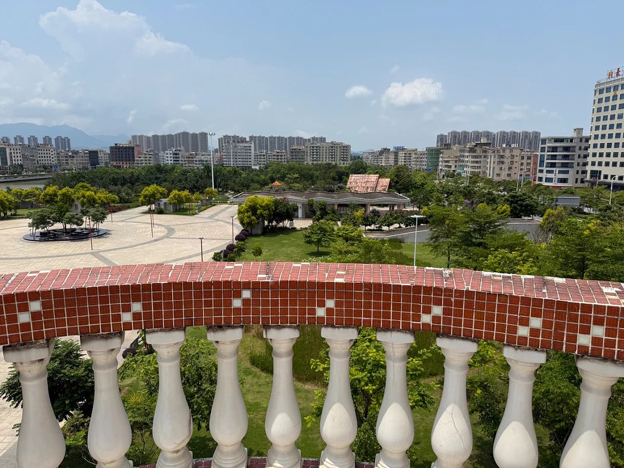 我住在车里,深圳四平米(组图) - 8