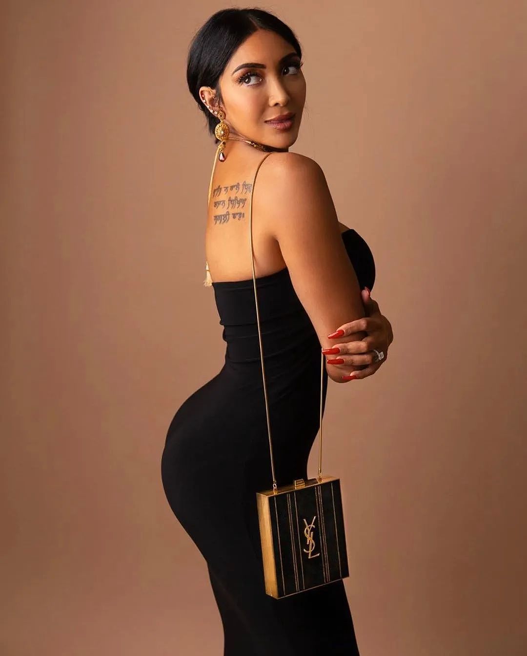 【美女】印度姑娘坚持臀腿训练8年！下半身竟然变成这样子（组图） - 2