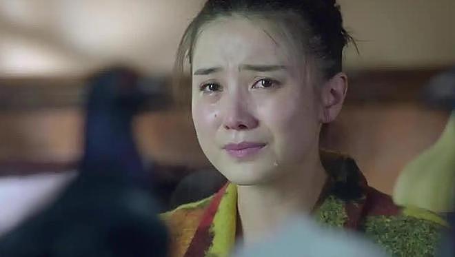 知三当三、陪睡上位、和五婚导演恋爱，宋佳的这些标签哪个是真的（组图） - 16