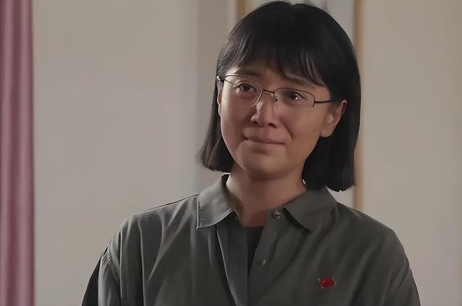 知三当三、陪睡上位、和五婚导演恋爱，宋佳的这些标签哪个是真的（组图） - 19