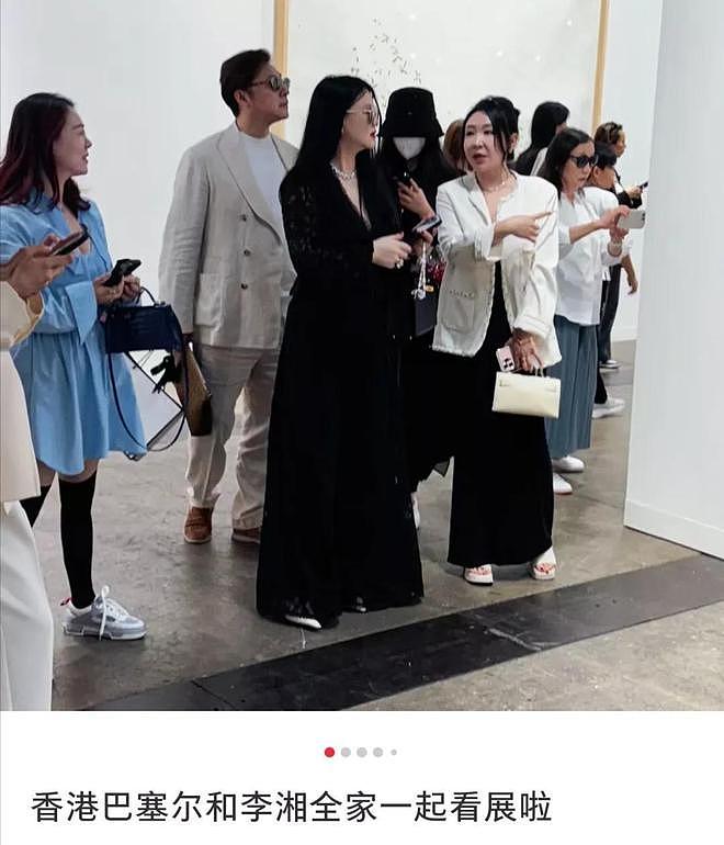 王诗龄拉3个箱子回家，LV包上挂着labubu，腿粗穿短裤，太自信（组图） - 22