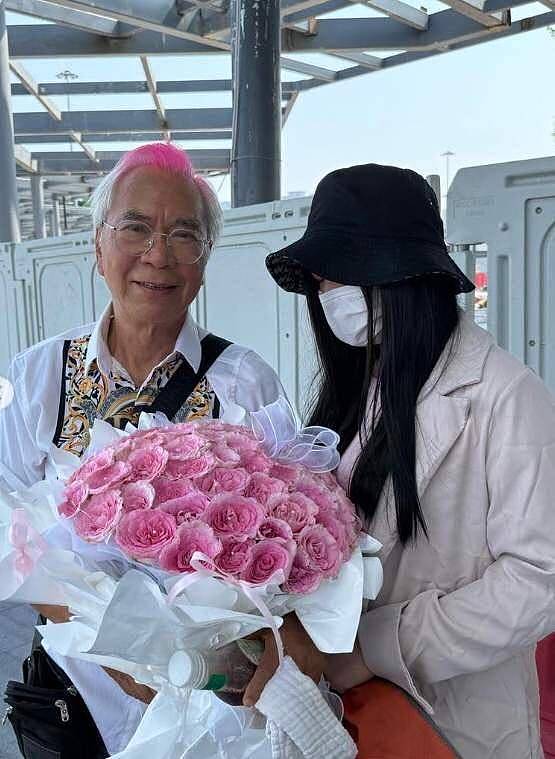 知名港星接小36岁女友出狱！二人相拥而泣（组图） - 6