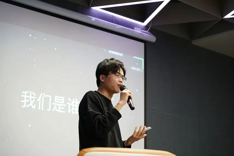 三次考上清华的鼓手，痛击美国AI巨头（组图） - 3