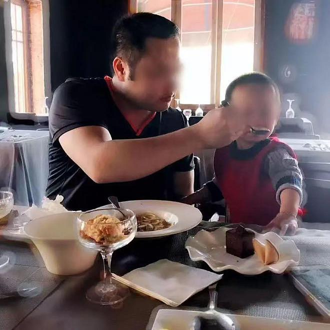围棋少年坠亡父亲不认可“自杀”:警方最初认定意外坠楼(组图) - 1