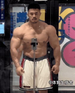 【帅哥】这位肌肉教练竟因太大而遭嫌弃,网友:我要我要(组图) - 5
