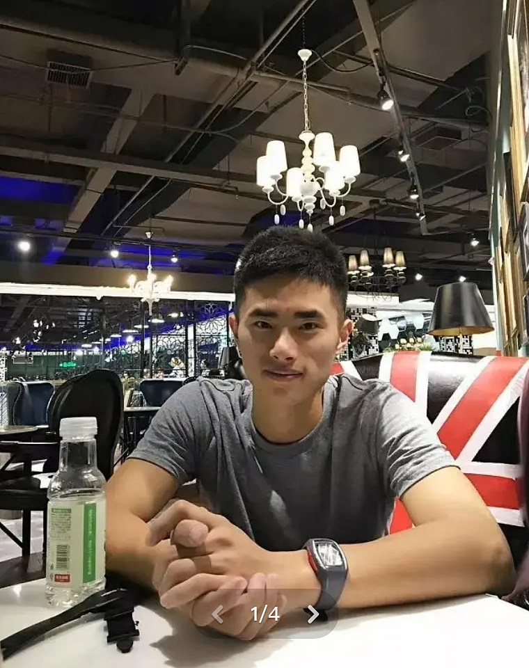 【帅哥】这位肌肉教练竟因太大而遭嫌弃,网友:我要我要(组图) - 22