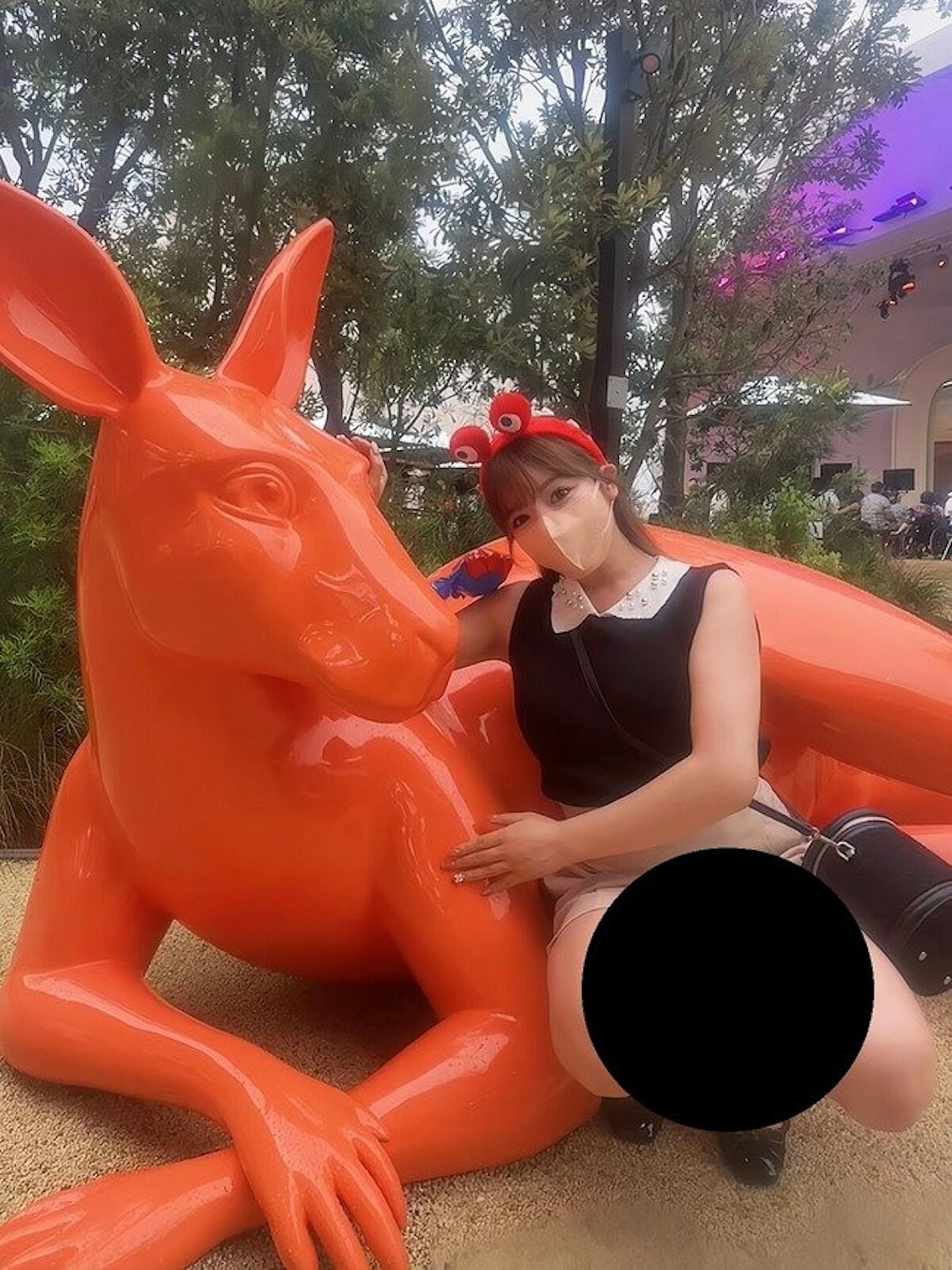 露出系成人网红玩出祸!多次在大阪世博拍不雅照,网民吁逮捕(组图) - 4