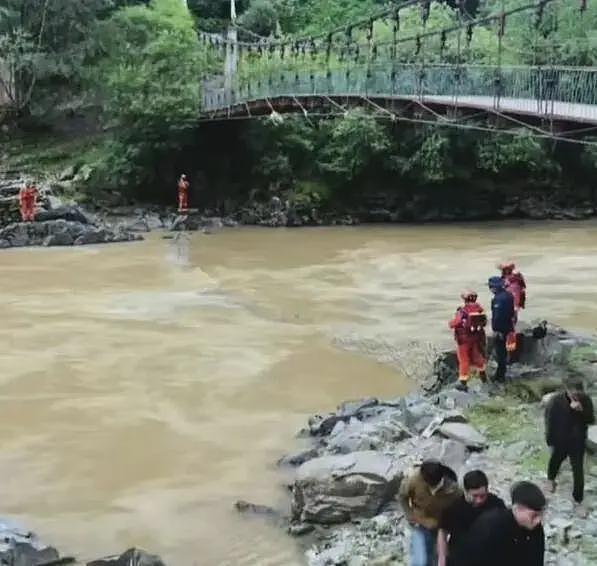 川西7人坠河后续！聊天记录流出，遇难者一语成谶，家属质疑细节（组图） - 4