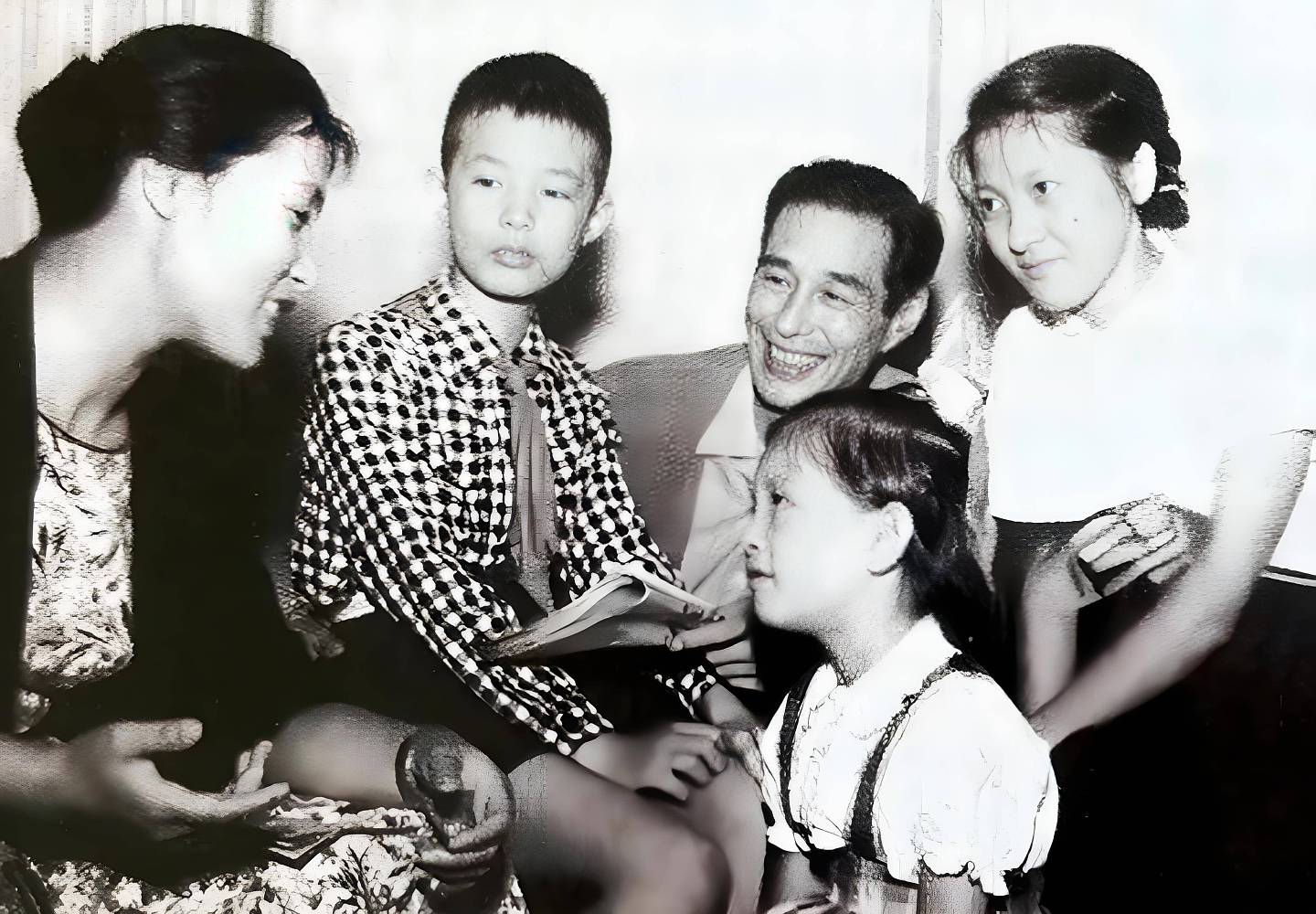 秦怡：再婚嫁金焰，一个屋檐下分居30年，婚姻催泪（组图） - 23