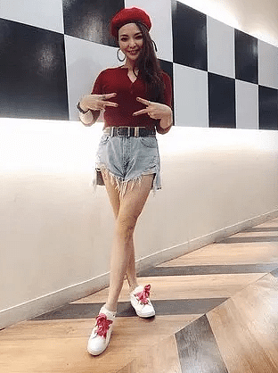 恭喜终于离婚！被老公骑身上家暴，心灰意冷转头爱女？（组图） - 22