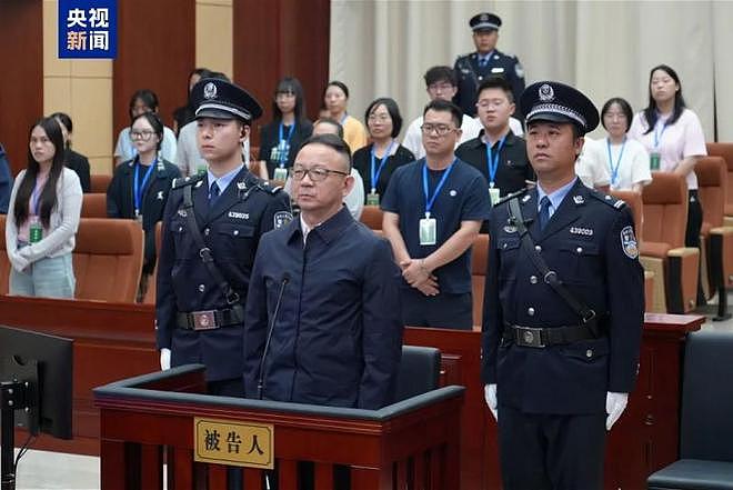 曾执掌贵州民航、机场要职，受贿2.71亿元，王勇被判死缓（组图） - 1