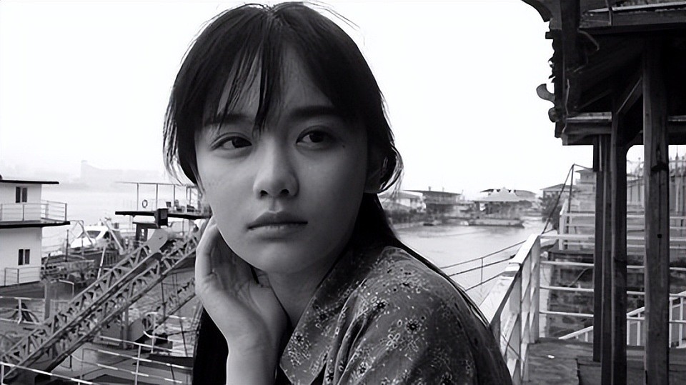 晚晚直播再掀争议：红极一时的“豆瓣三大女神”，为何全塌房了？（组图） - 51