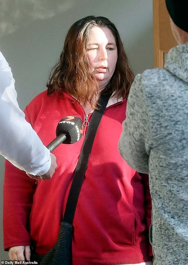 澳洲女子给丈夫全家做饭导致多人蘑菇中毒身亡,她坚称无辜,如今水落石出,真是谋杀(组图) - 4