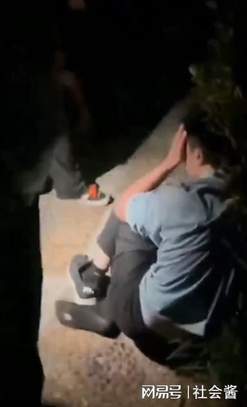 郑州发生仇恨暴力事件！未成年施暴者伪装成gay，把人约出后用棍棒暴打（视频/组图） - 7
