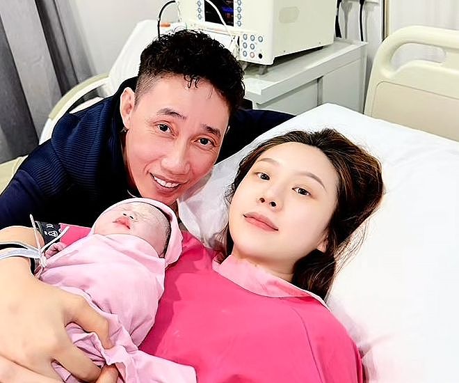 突发！李宗伟官宣四胎女儿出生，癌症康复后仍健壮，比林丹还幸福（组图） - 4