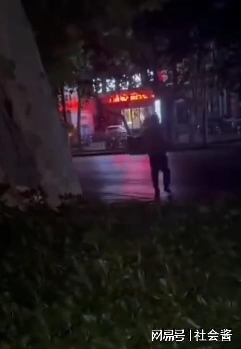 郑州发生仇恨暴力事件！未成年施暴者伪装成gay，把人约出后用棍棒暴打（视频/组图） - 9