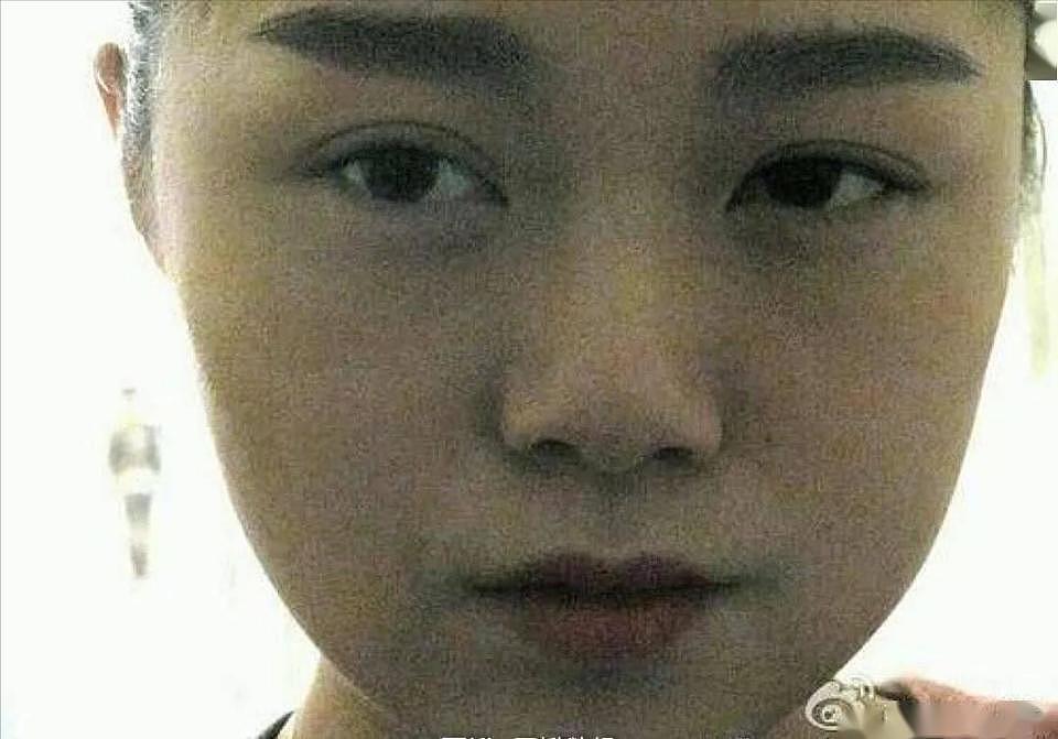 晚晚直播再掀争议：红极一时的“豆瓣三大女神”，为何全塌房了？（组图） - 11