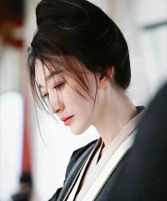 张小斐演活“恶女”:贵圈中6位“疯批中女”,一个比一个带感(组图) - 30