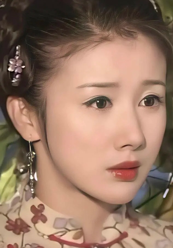 被导演打到脑震荡、毁容，捂嘴窒息，最后反而被封杀，她真的太惨了（组图） - 5