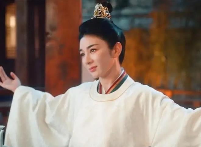 张小斐演活“恶女”:贵圈中6位“疯批中女”,一个比一个带感(组图) - 47