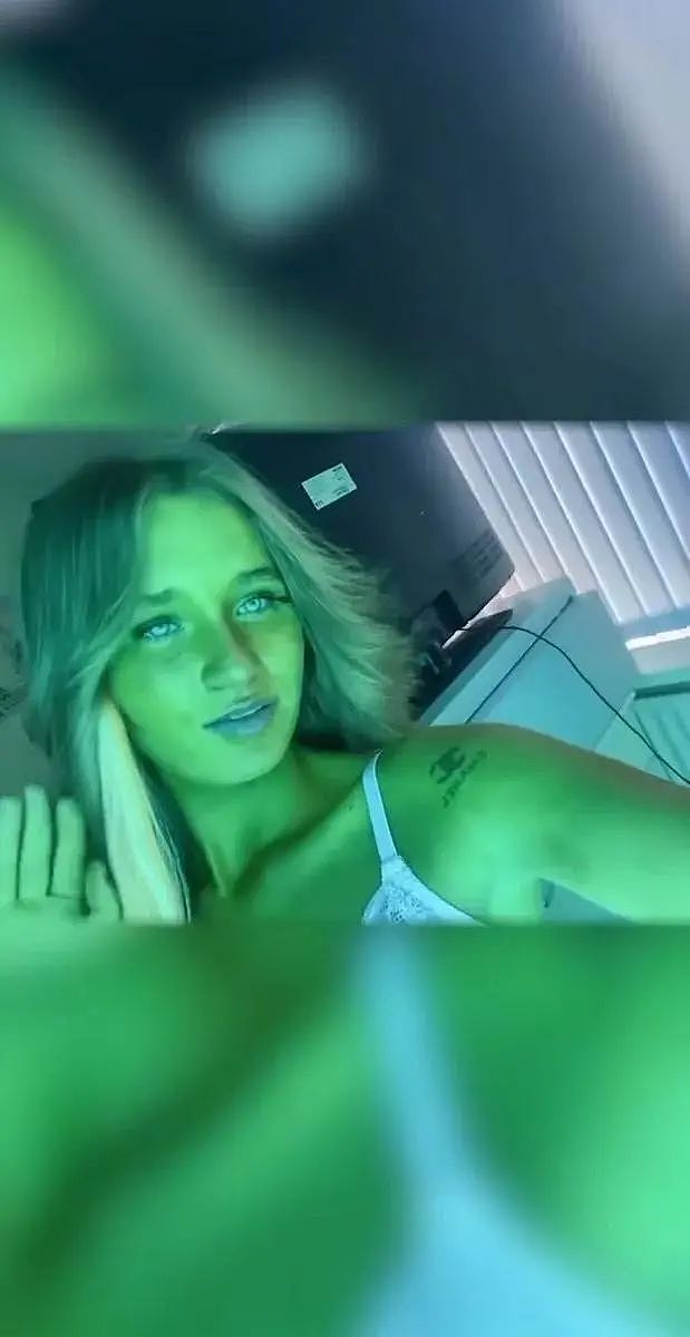 白人妹子美黑上瘾，每天把自己“烤焦”！浑身长痣都停不下来，人种都变了...（组图） - 8
