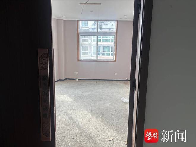 女子发现邻居房产被法院查封，被执行的却是自己的房（组图） - 3