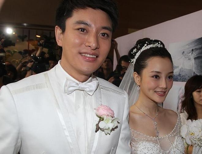 李小璐二胎风波升级!蛛丝马迹被扒,和贾乃亮复婚传闻才真相大白(组图) - 24