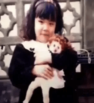 恭喜终于离婚！被老公骑身上家暴，心灰意冷转头爱女？（组图） - 3