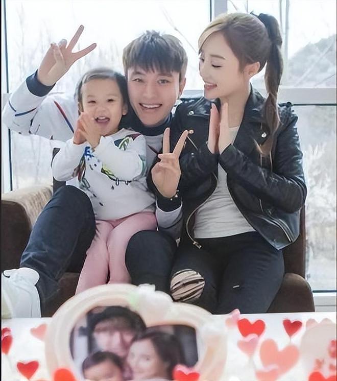 李小璐二胎风波升级!蛛丝马迹被扒,和贾乃亮复婚传闻才真相大白(组图) - 18