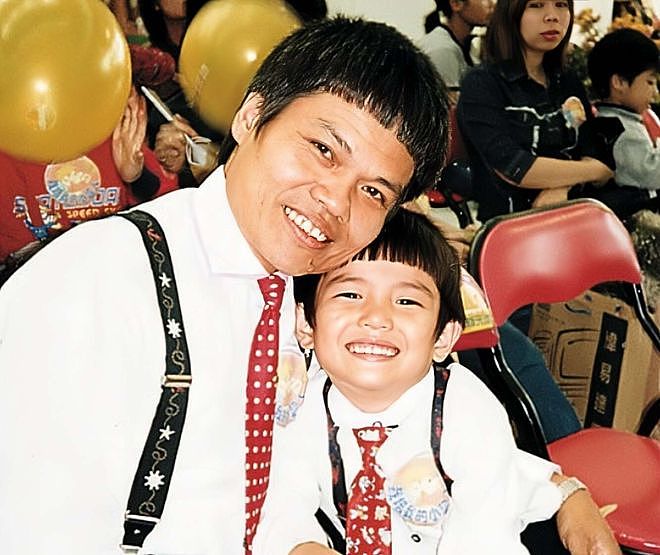 香港知名男星被曝患癌命不久矣，妻子透露仅剩几个月寿命（组图） - 3