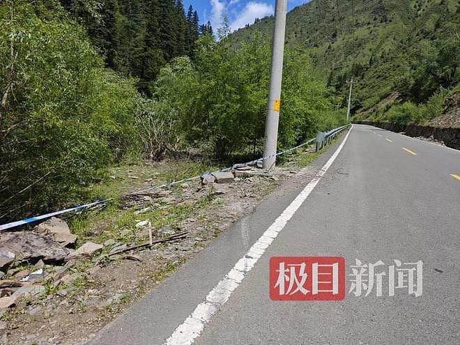 一家人包车坠崖失联，在下游20公里处找到1具女性遗体（图） - 1