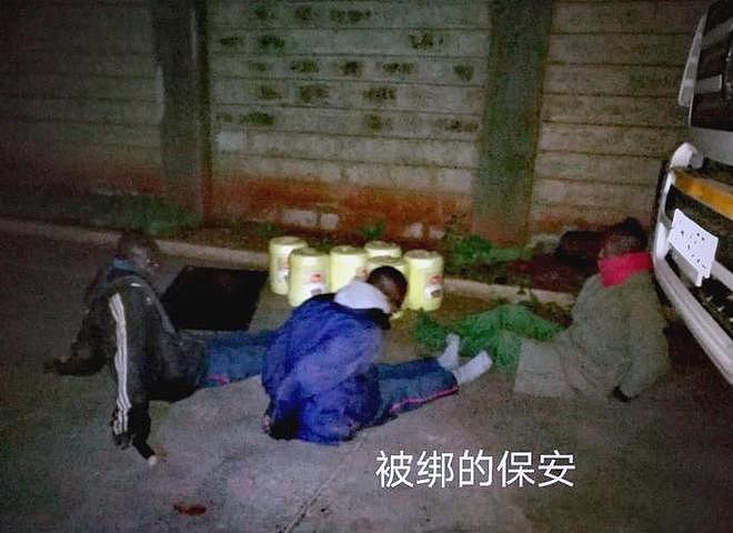 惊魂一幕！中国女生肯尼亚遭20人围车打劫，失联视频曝光（组图） - 9