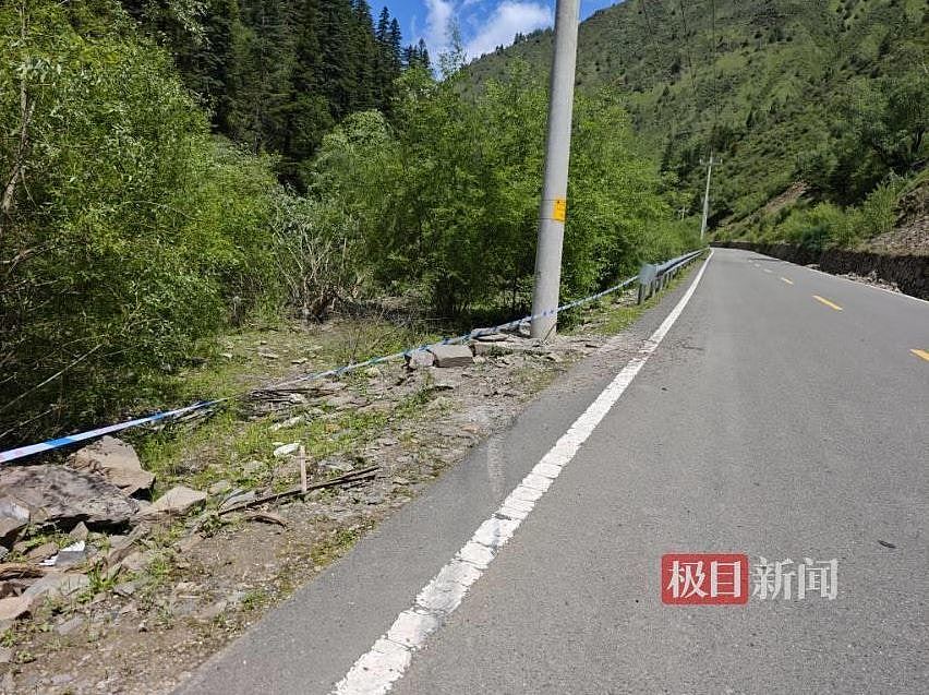 三对母女四川阿坝旅游,车辆坠崖落水致2死5失踪!水流湍急搜救难(组图) - 2