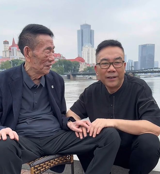 相声演员汪洋灵堂内涵杨少华儿子，杨议妻子发声：网友的眼睛雪亮（组图） - 11