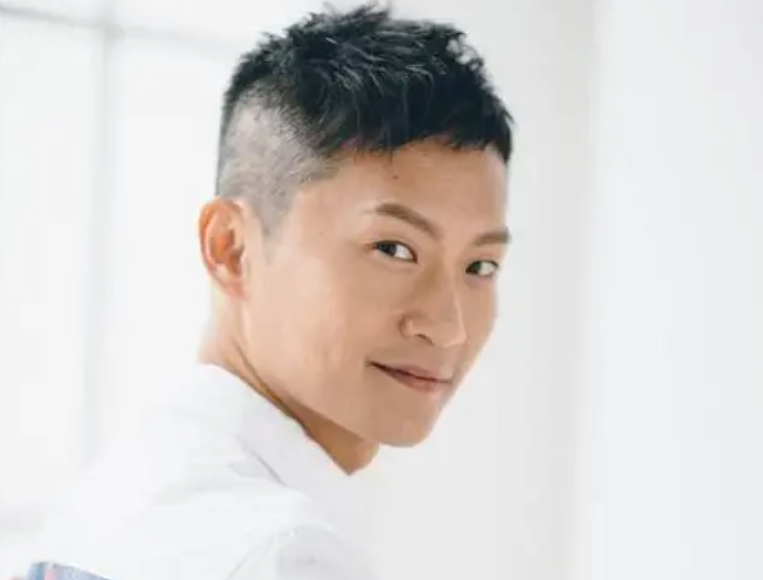 太突然！知名男歌手宣布离婚，移民国外和同性爱人相爱十几年（组图） - 4