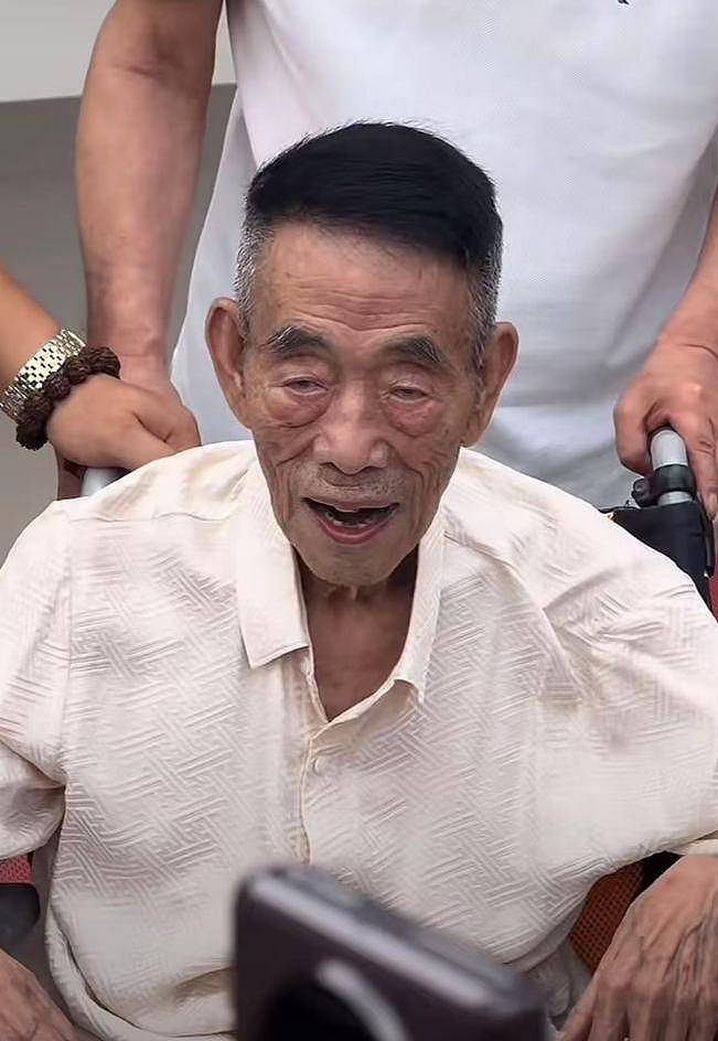 杨少华去世仅1天，恶心的一幕出现了！还不止一件（组图） - 10