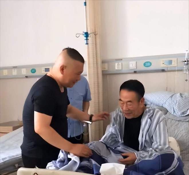 郭德纲深夜悼念杨少华，晒德云社所送花圈，其是否参加葬礼引热议（组图） - 18