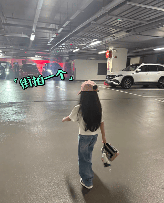 方媛怀三胎后依旧自己带娃，穿香奈儿吃燕窝，一脸开心底气十足（组图） - 10