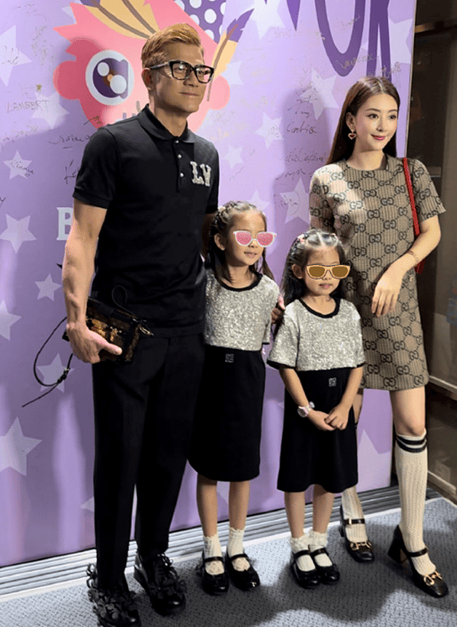 方媛怀三胎后依旧自己带娃，穿香奈儿吃燕窝，一脸开心底气十足（组图） - 13