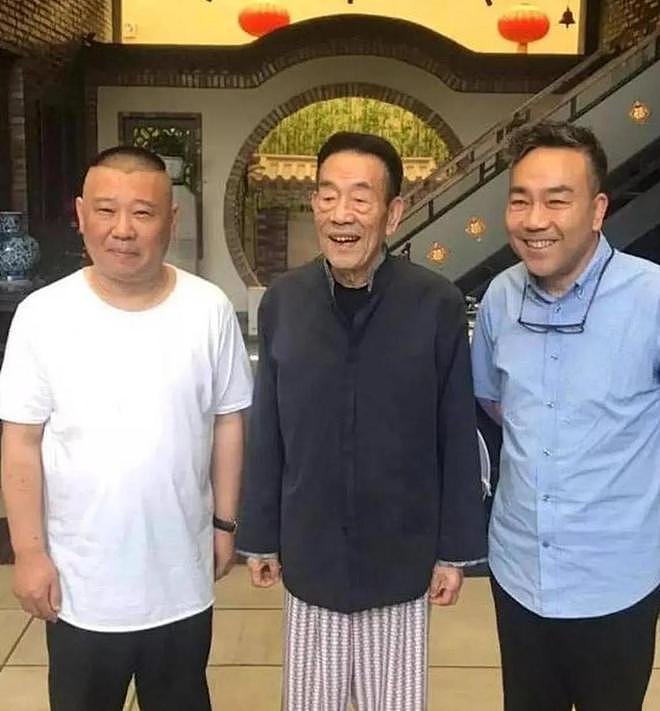 郭德纲深夜悼念杨少华，晒德云社所送花圈，其是否参加葬礼引热议（组图） - 19