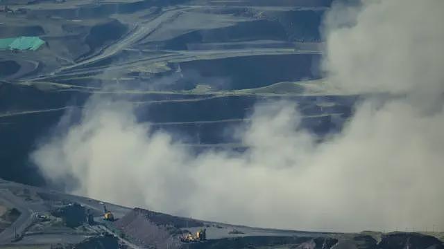 稀土的代价：中国主产区被污染的水源和伤痕累累的山丘（组图） - 2